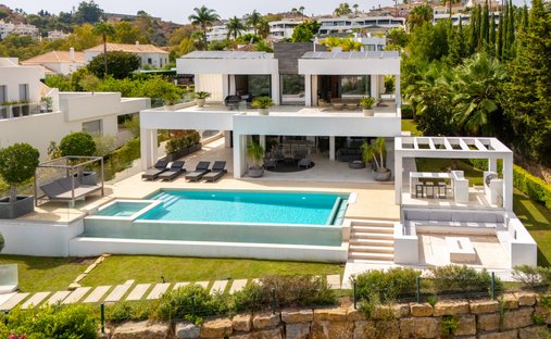 Villa in Nueva Andalucia, Marbella, Spain 1