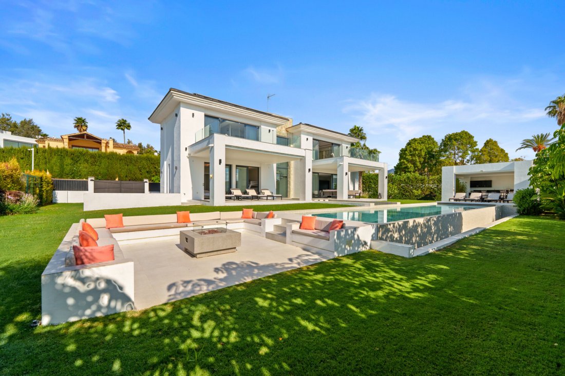 Villa in Benahavis, Andalusia, Spain 1 - 16805288