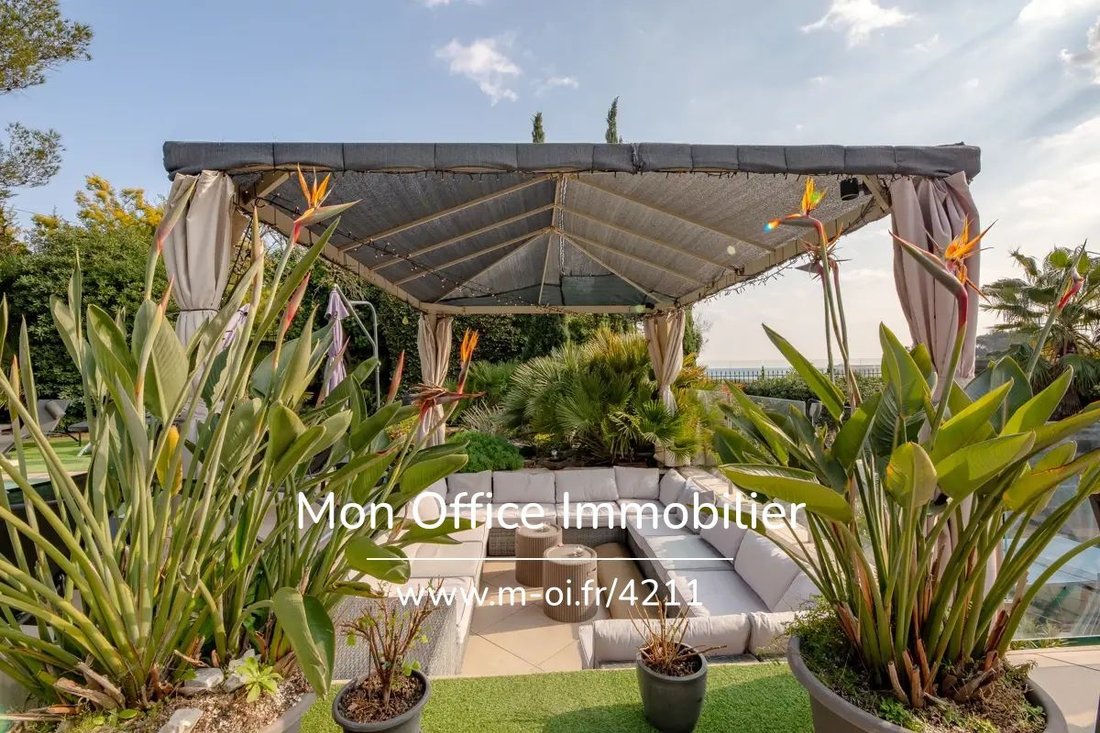 House in Frejus, Provence-Alpes-Côte d'Azur, France 2 - 16798346