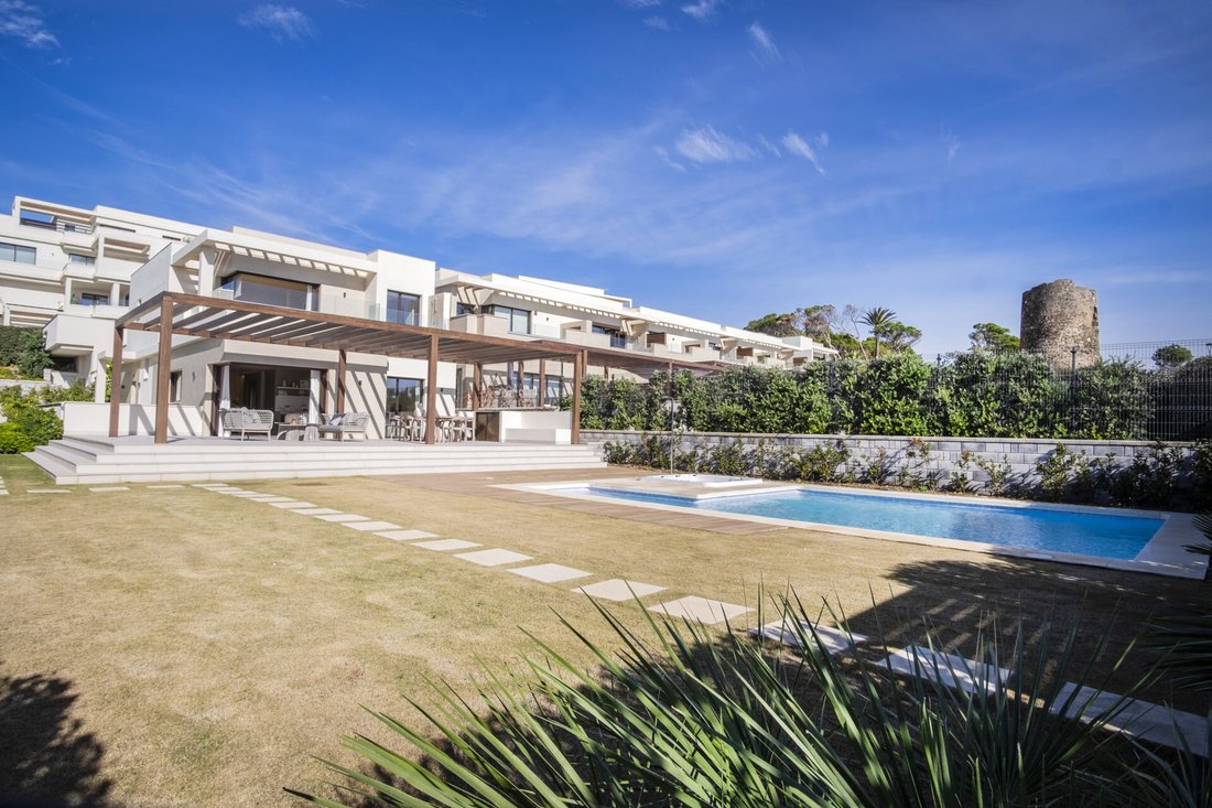 Villa in Estepona, Andalusia, Spain 4 - 16805229