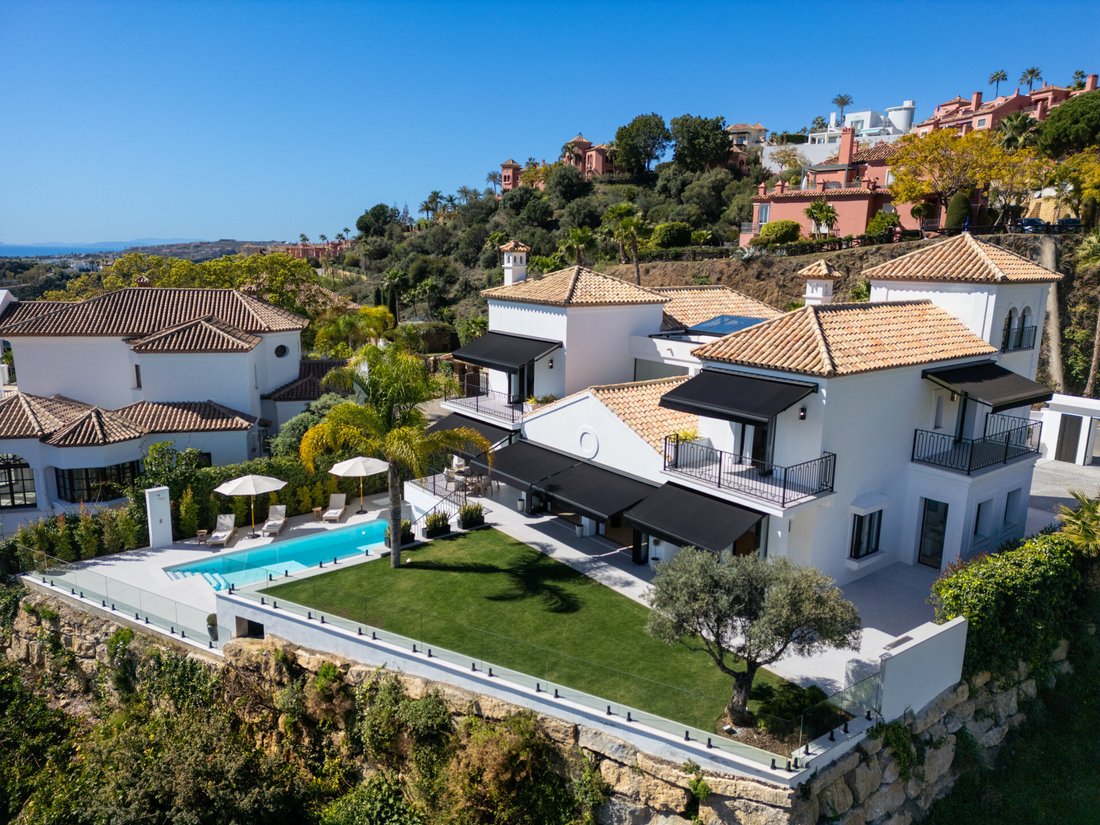 Villa in Benahavis, Andalusia, Spain 1 - 16805330