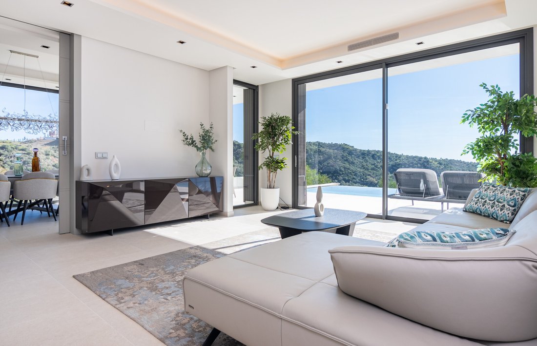 Villa in Benahavis, Andalusia, Spain 4 - 16805289