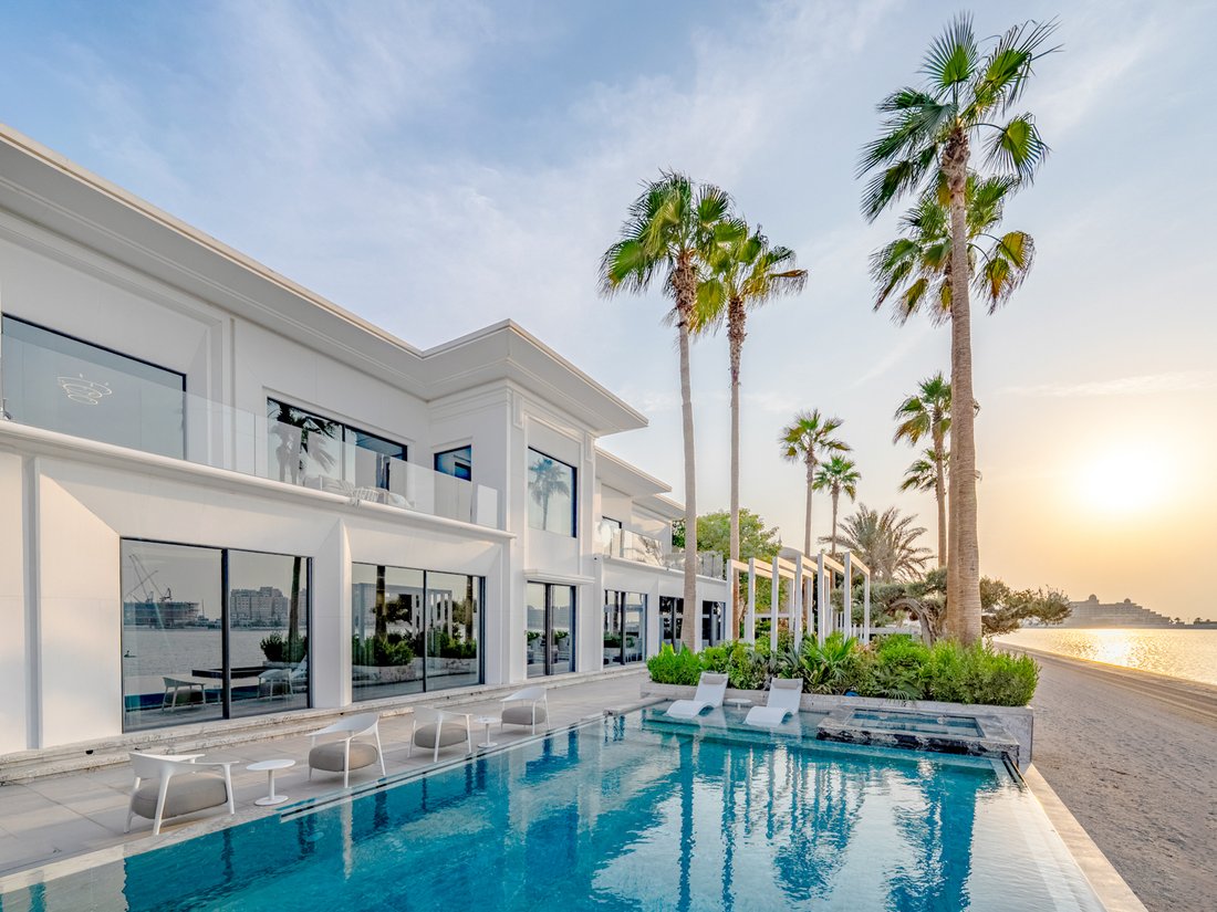 Villa in Palm Jumeirah, Dubai, United Arab Emirates 1 - 16804250