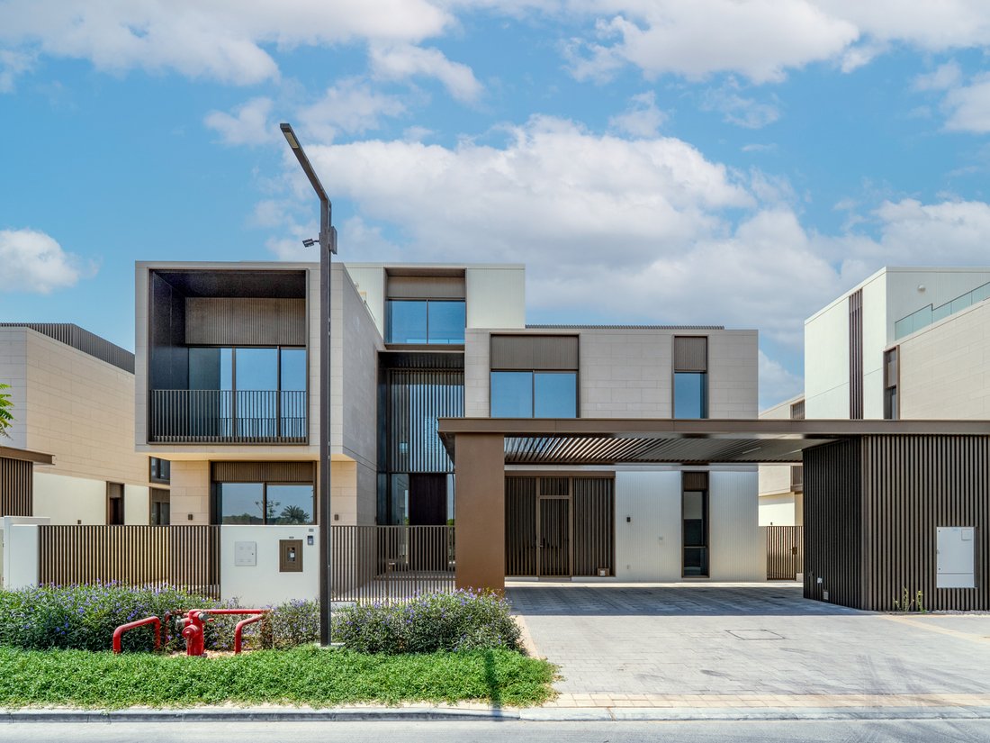 Villa in Hadaeq Sheikh Mohammed Bin Rashid, Dubai, United Arab Emirates 1 - 16804365