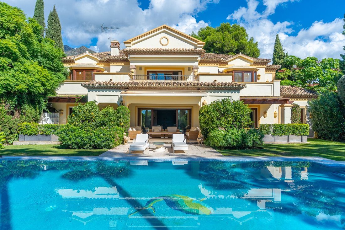 Villa in Marbella, Andalusia, Spain 1 - 16805870