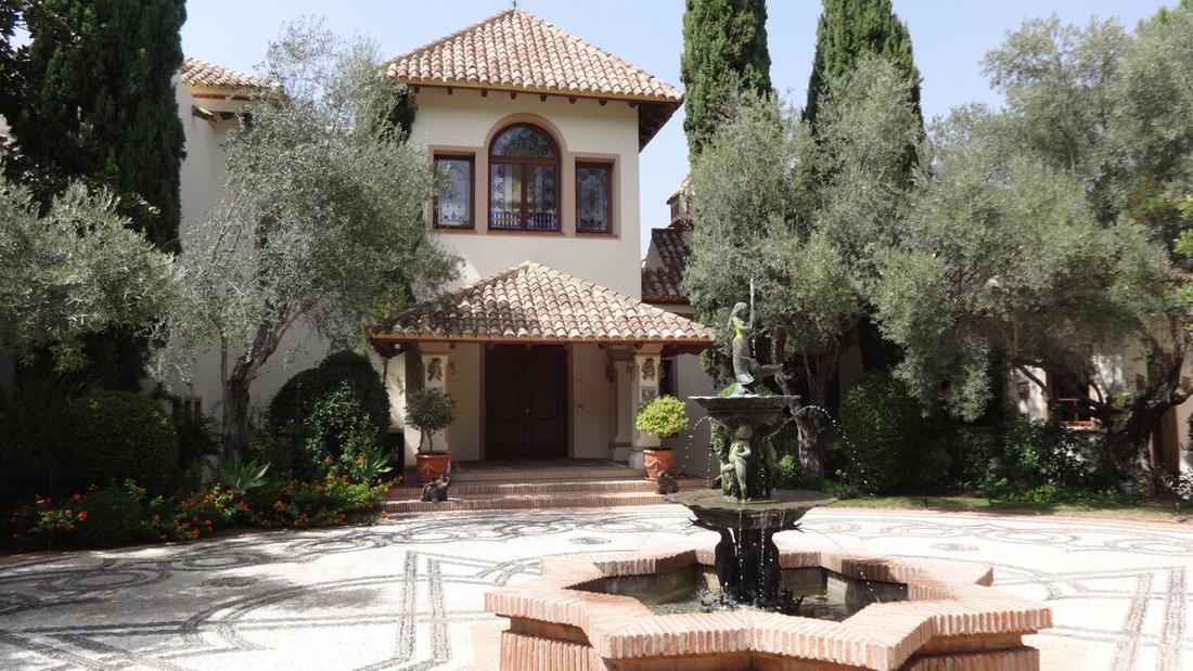 Villa in La Zagaleta, Benahavis, Andalusia 2 - 16805720