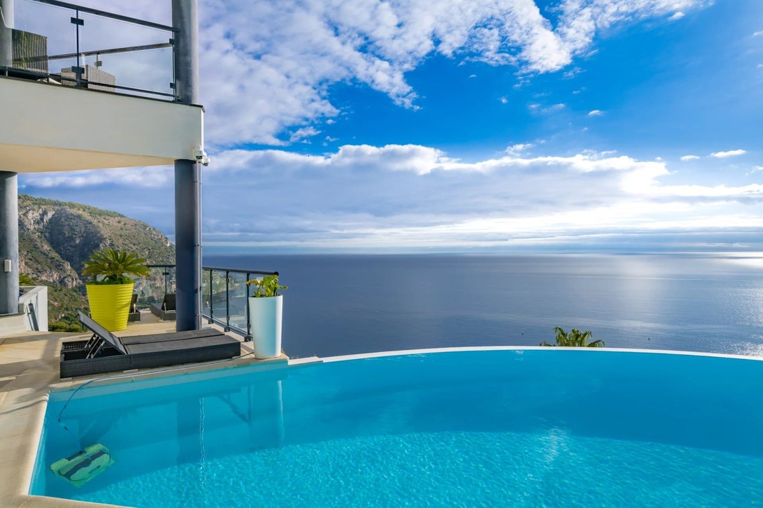 Villa in French Riviera, Provence-Alpes-Côte d'Azur, France 1 - 16801227
