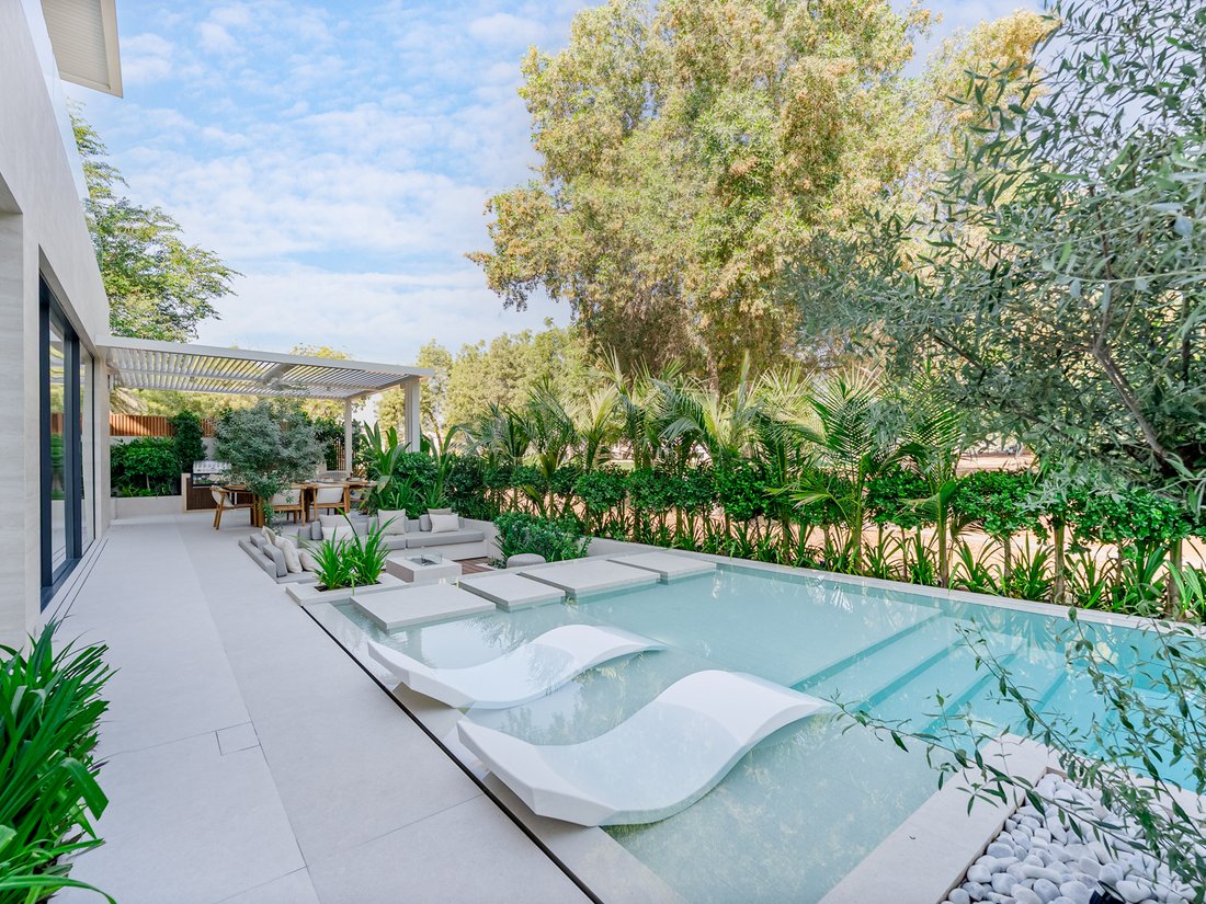 Villa in Jumeirah Golf Estates, Dubai, United Arab Emirates 2 - 16804266