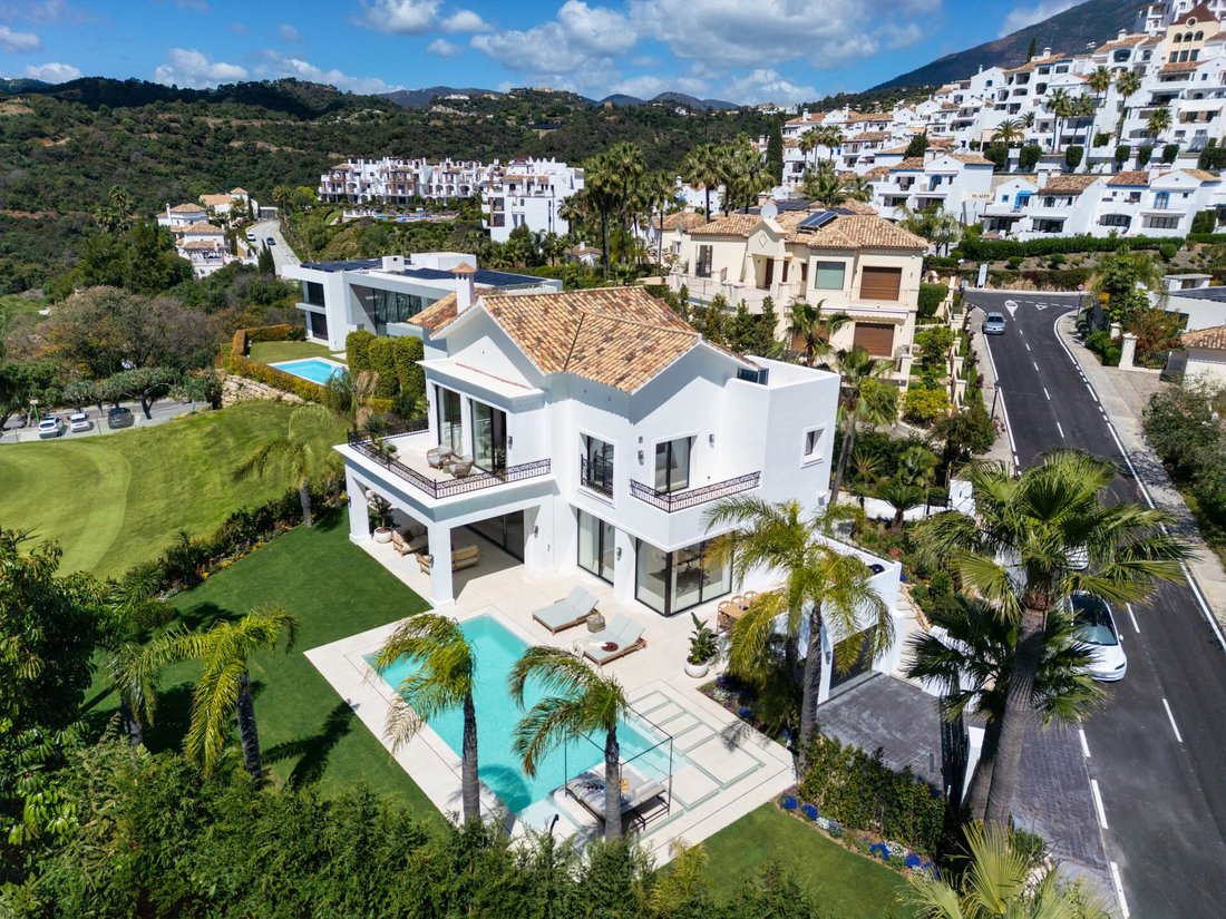 Villa in Benahavis, Andalusia, Spain 2 - 16805496