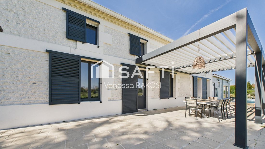 House in Meschers-sur-Gironde, Nouvelle-Aquitaine, France 4 - 16799723