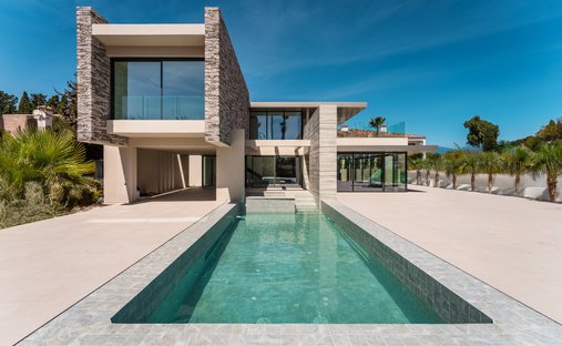 Villa a San Pedro de Alcántara, Andalusia, Spagna 1