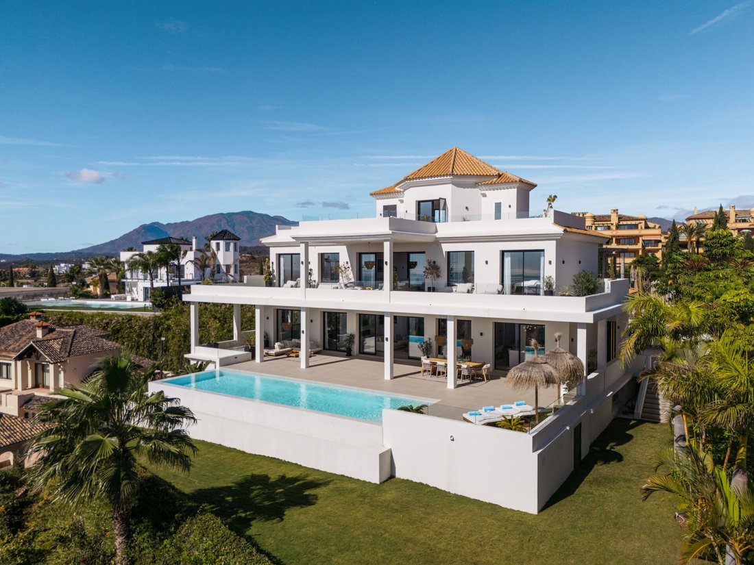 Villa in Benahavis, Andalusia, Spain 1 - 16805915