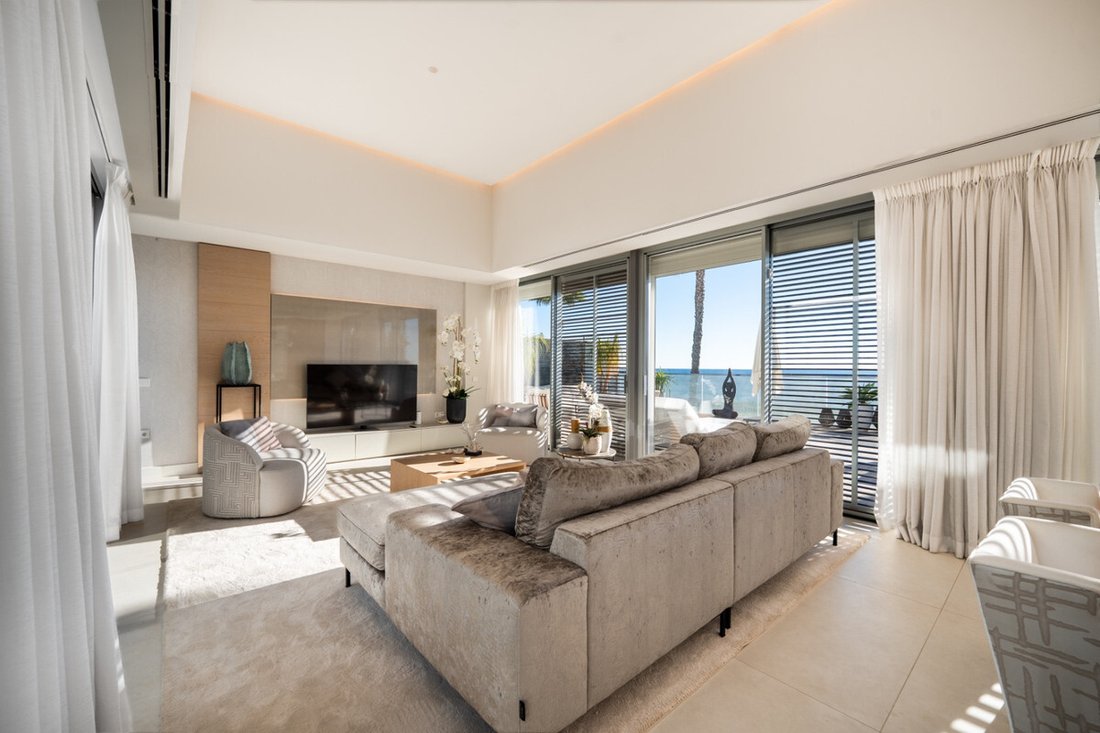 Villa in Estepona, Andalusien, Spanien 2 - 16805086