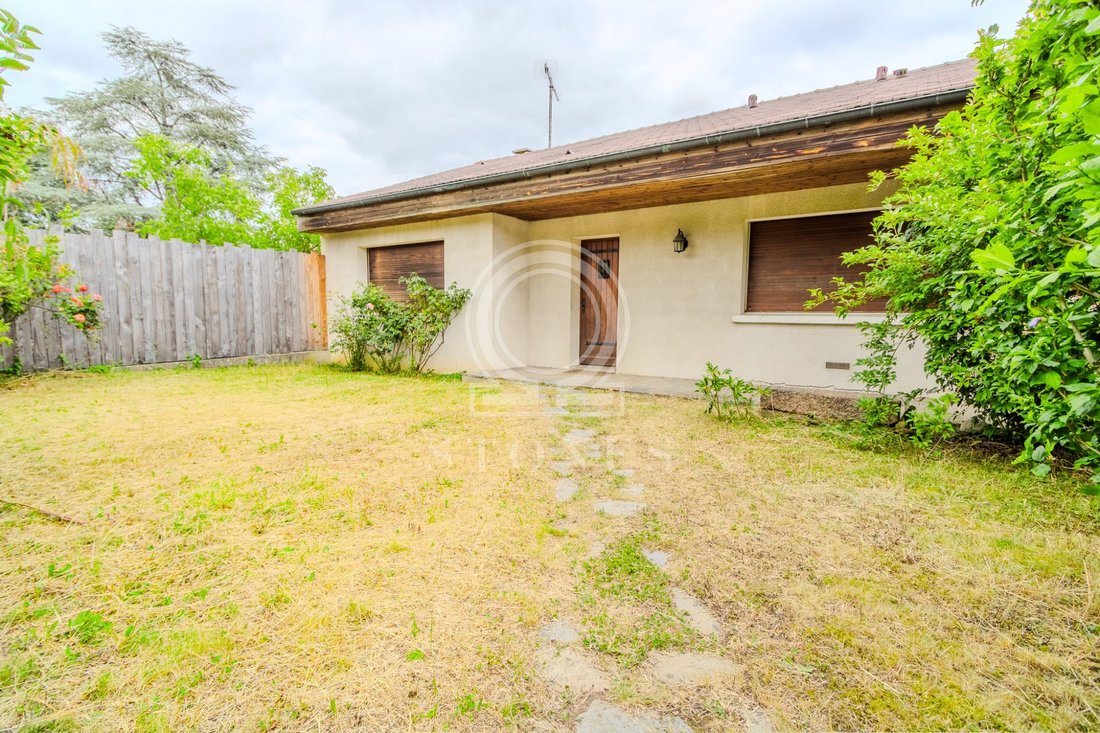 House in Bourg-La Feuillaume Nord, La Celle-Saint-Cloud, France 2 - 16806978