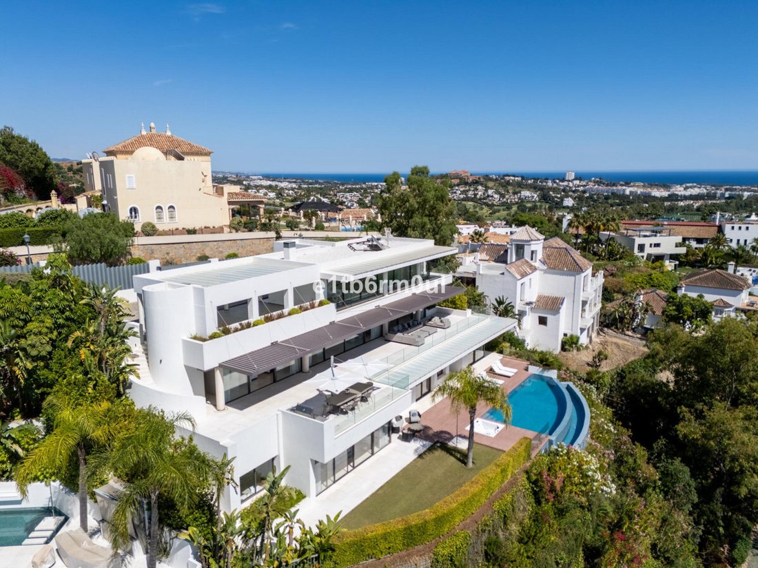 Villa in Nueva Andalucia, Marbella, Spain 1 - 16805294