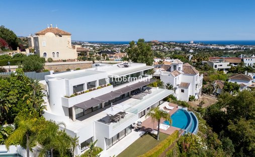 Villa in Nueva Andalucía, Marbella, Spanien 1