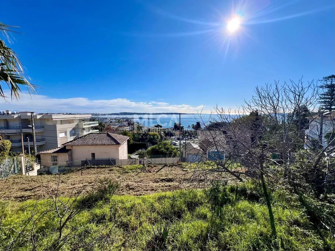 Land in Gabelle-Courcettes-Les Clos, Vallauris, France 4 - 16798385