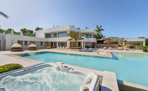 Villa en Nueva Andalucía, Marbella, España 1