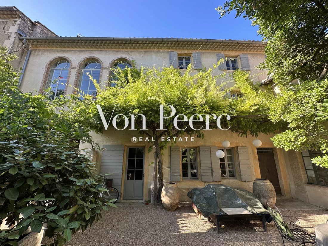 Estate in Saint-Rémy-de-Provence, Provence-Alpes-Côte d'Azur, France 2 - 16798284