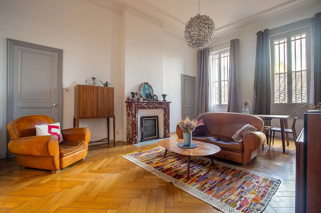 Apartment in Castellane, 6e Arrondissement, Marseille 5 - 16800659