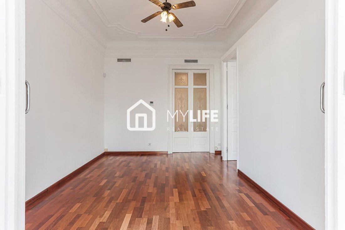 Wohnung in Eixample, Barcelona, Spanien 5 - 16805478