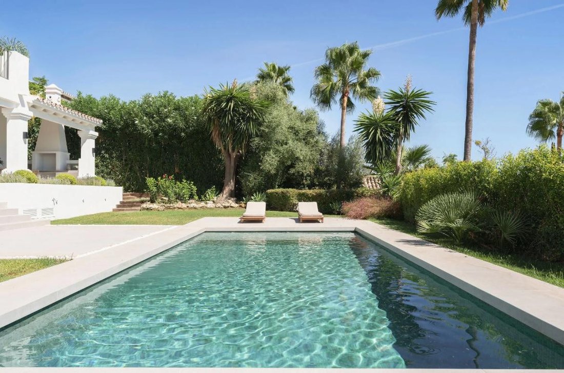 Villa in Nueva Andalucía, Marbella, Spanien 3 - 16805280