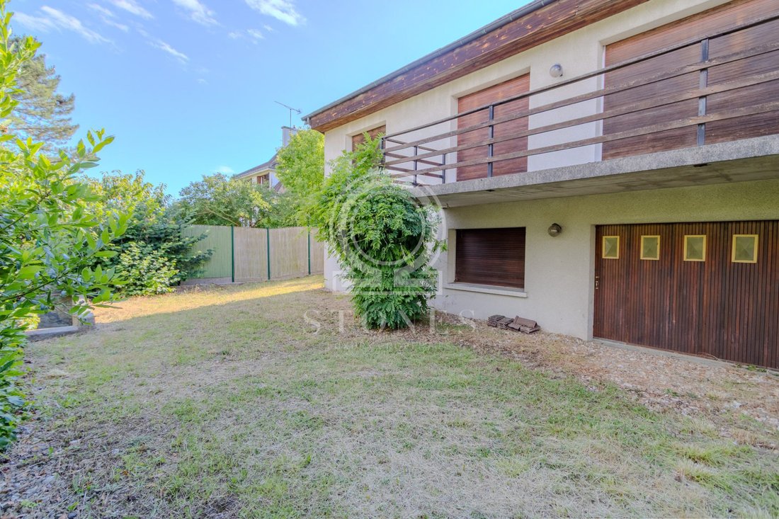 House in Bourg-La Feuillaume Nord, La Celle-Saint-Cloud, France 3 - 16806978
