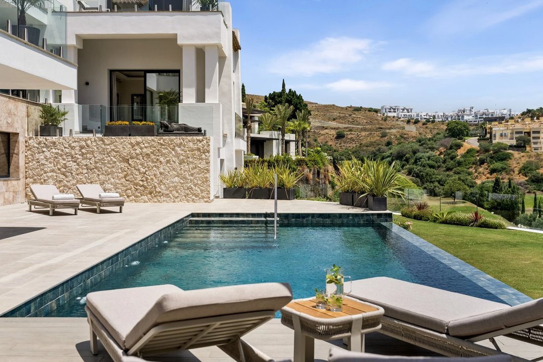 Villa in Benahavis, Andalusia, Spain 3 - 16805989