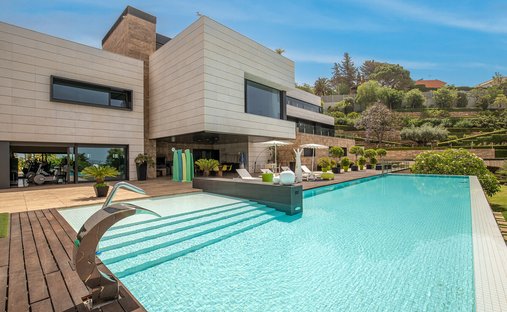 Villa in Este, Malaga, Spain 1