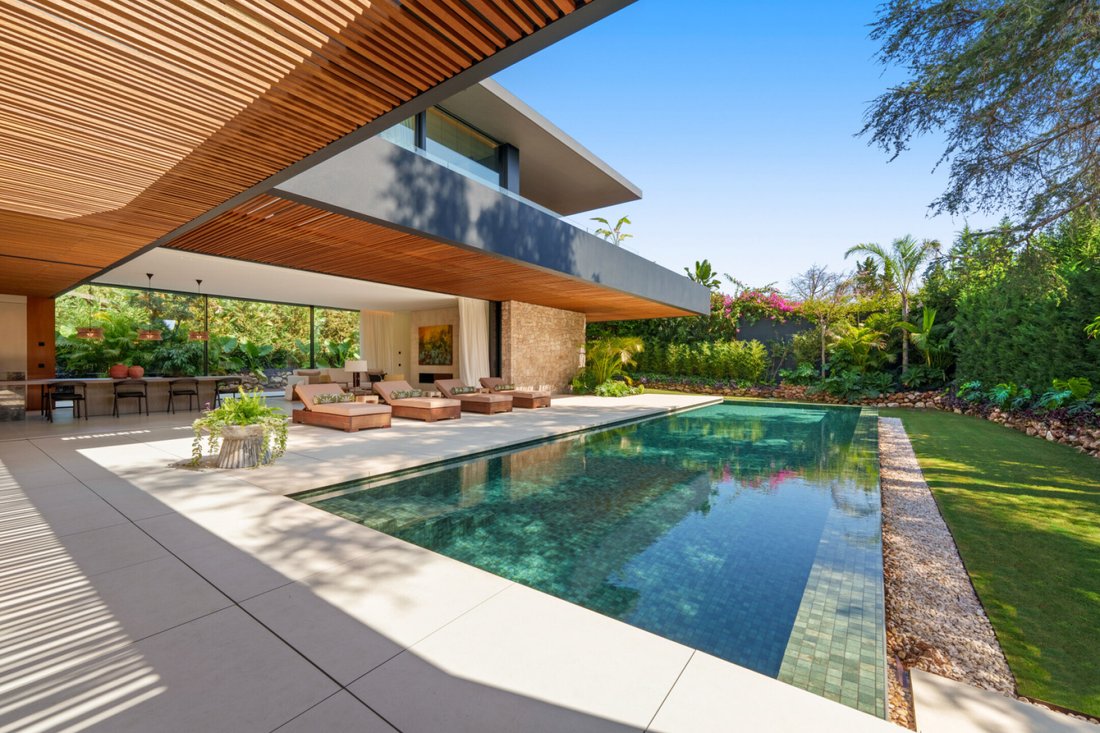 Villa in Nueva Andalucia, Marbella, Spain 3 - 16806003