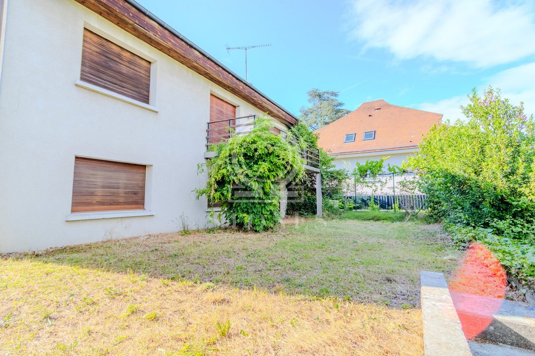 House in Bourg-La Feuillaume Nord, La Celle-Saint-Cloud, France 5 - 16806978