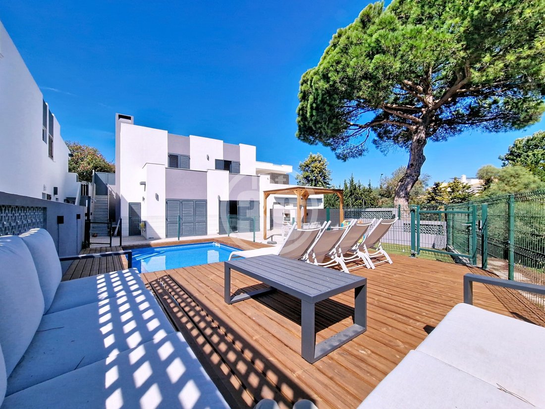 House in Olhos de Agua, Algarve, Portugal 1 - 16796840