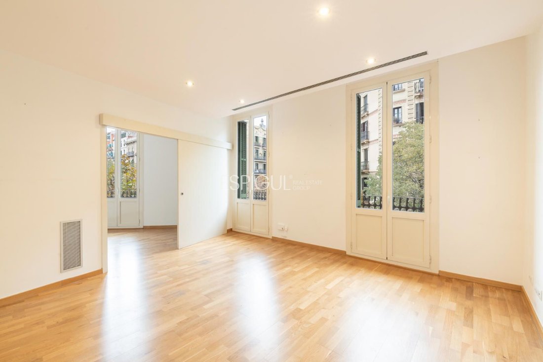 Apartment in Eixample, Barcelona, Spain 2 - 16798245