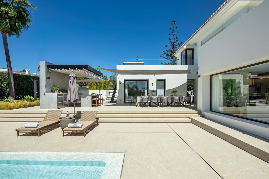 Villa in Nueva Andalucia, Marbella, Spain 4 - 16805717