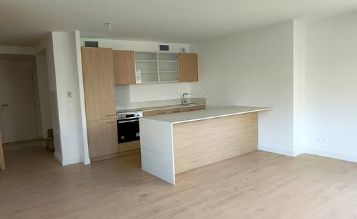 Castle for Sale in Villenave-d'Ornon, Nouvelle-Aquitaine, France