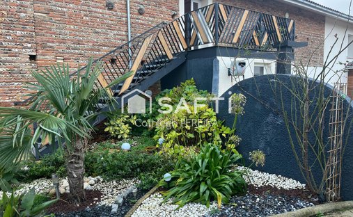 Elegant XI Xth Century Castle Beautiful Park Pool