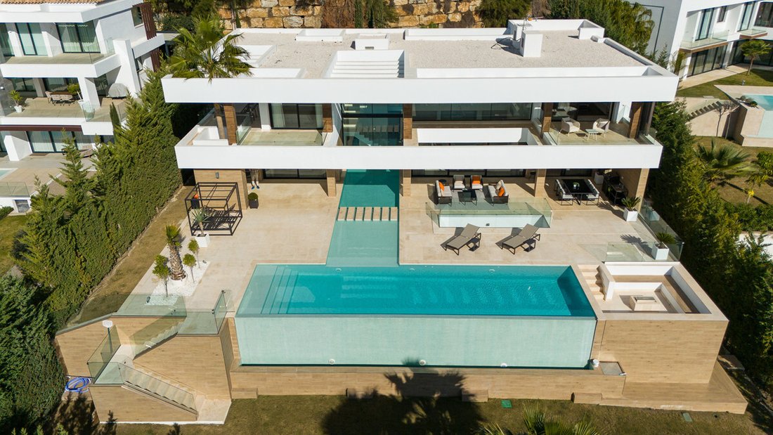 Villa in Benahavis, Andalusia, Spain 2 - 16805376