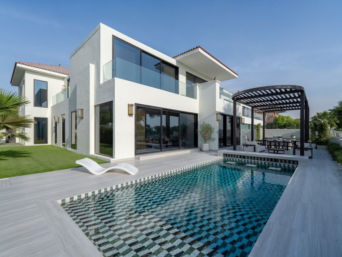 Villa in Jumeirah Golf Estates, Dubai, United Arab Emirates 1 - 16804337