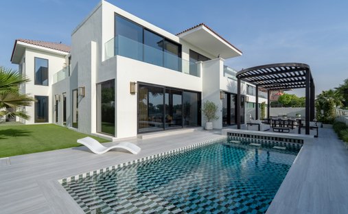 Villa in Jumeirah Golf Estates, Dubai, United Arab Emirates 1