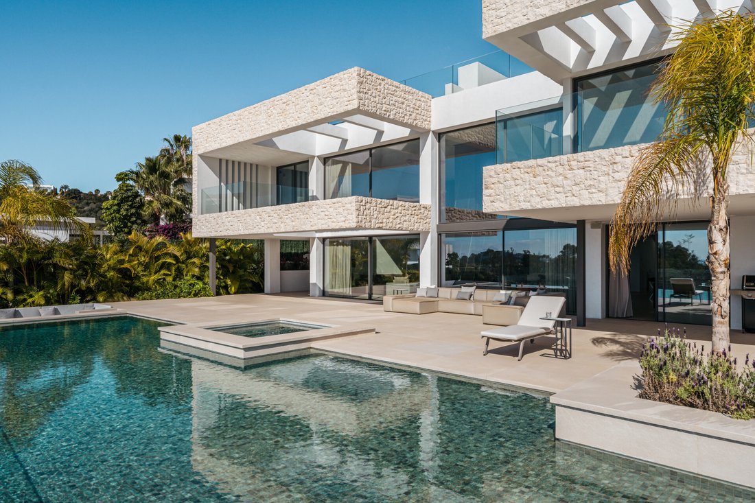 Villa in Benahavis, Andalusia, Spain 2 - 16805751