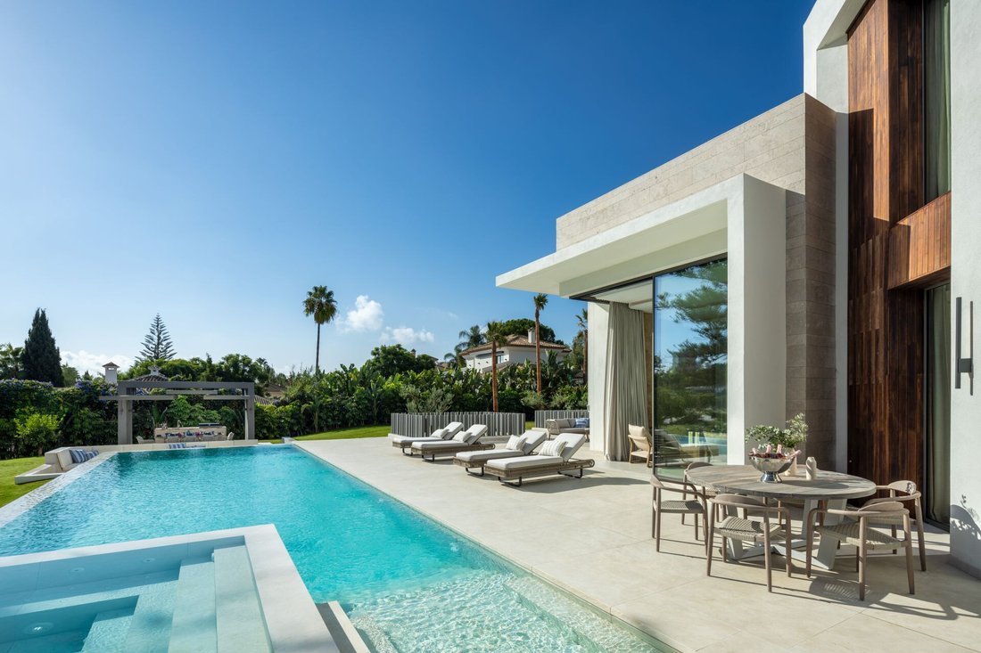 Villa in Nueva Andalucia, Marbella, Spain 4 - 16805930
