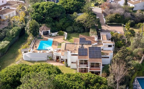 Villa in Vale do Lobo, Almancil, Portugal 1