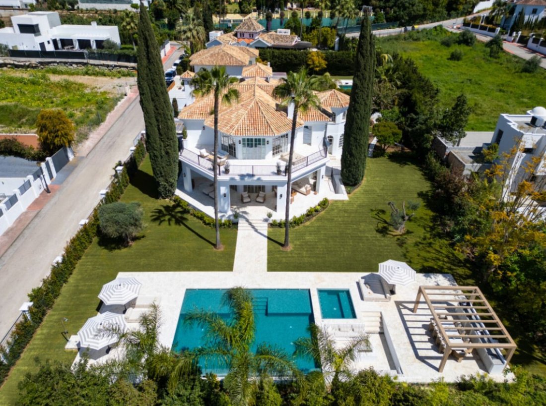 Villa in Nueva Andalucia, Marbella, Spain 1 - 16806016