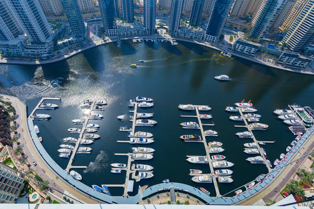 Apartment in Umm Al Sheif, Dubai, United Arab Emirates 1 - 16804441