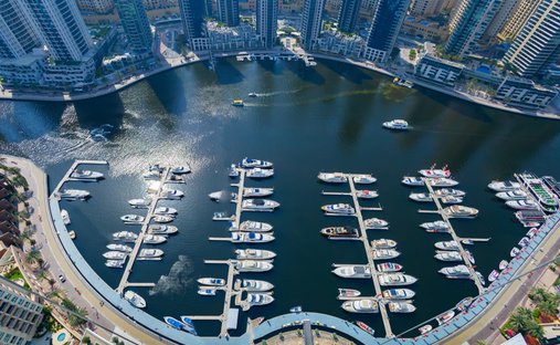 Apartment in Umm Al Sheif, Dubai, United Arab Emirates 1