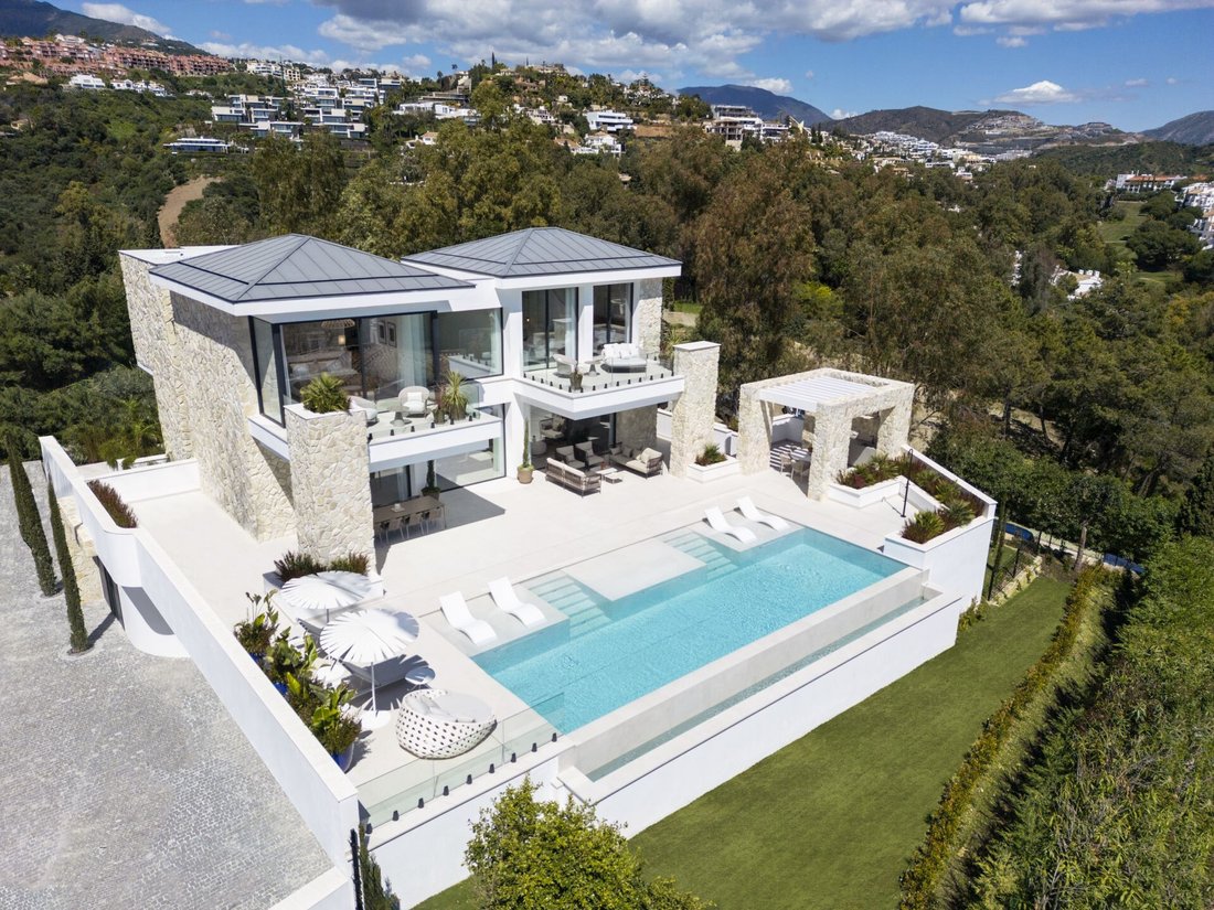 Villa in Benahavis, Andalusia, Spain 2 - 16805633