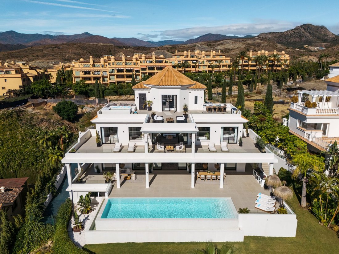Villa in Benahavis, Andalusia, Spain 2 - 16805915