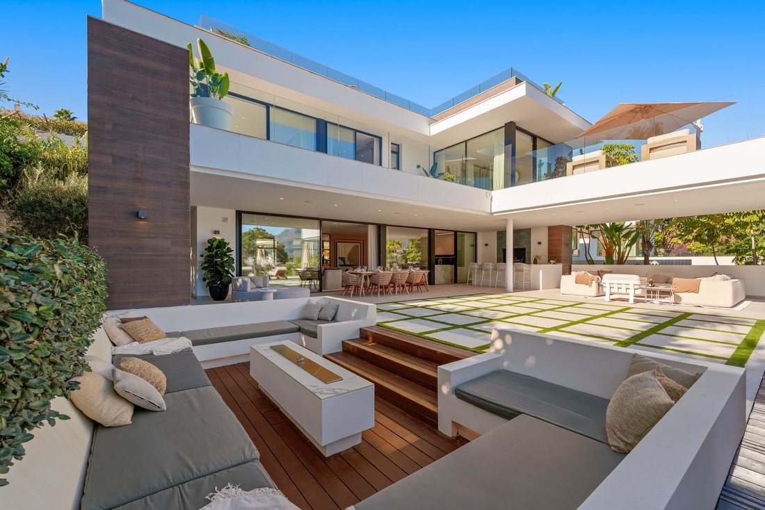 Villa in Nueva Andalucia, Marbella, Spain 2 - 16805354