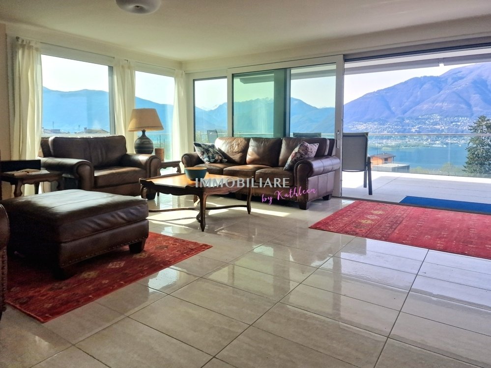 Attika Auf 2 Etagen Mit Panorma Seeblick Und Privatem Gärtchen