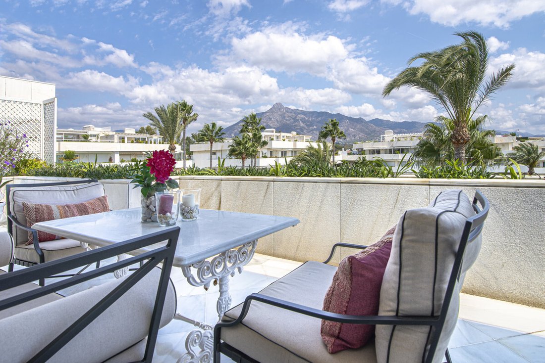 Penthouse in Nueva Andalucia, Marbella, Spain 4 - 16805358